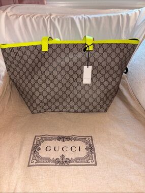 AUTHENTIC Gucci Supreme Monogram Totissima Shopping Tote, BRAND NEW